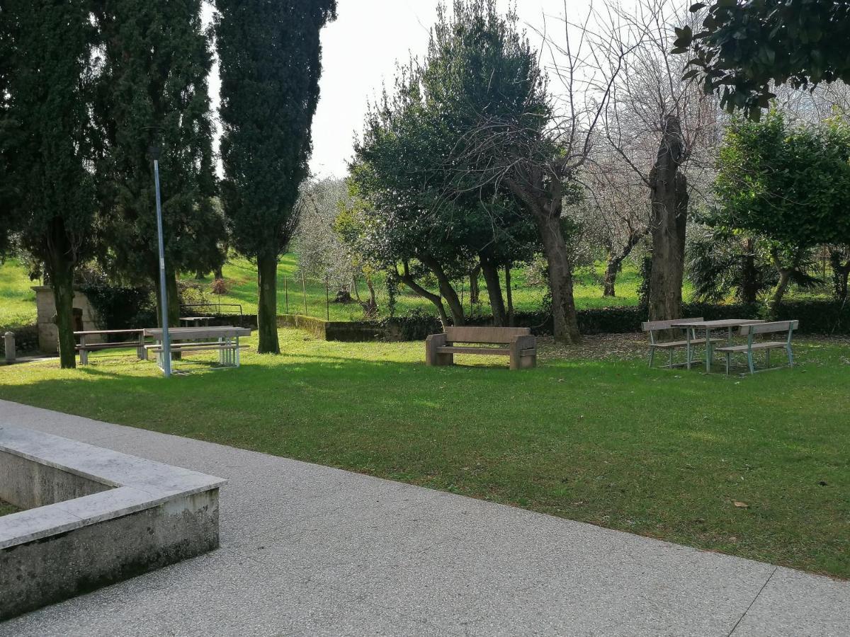 Bilocale Papavero, Magnolia O Girasole San Felice del Benaco Kültér fotó